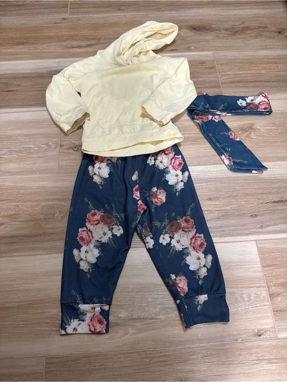 Hooded floral pants outfit